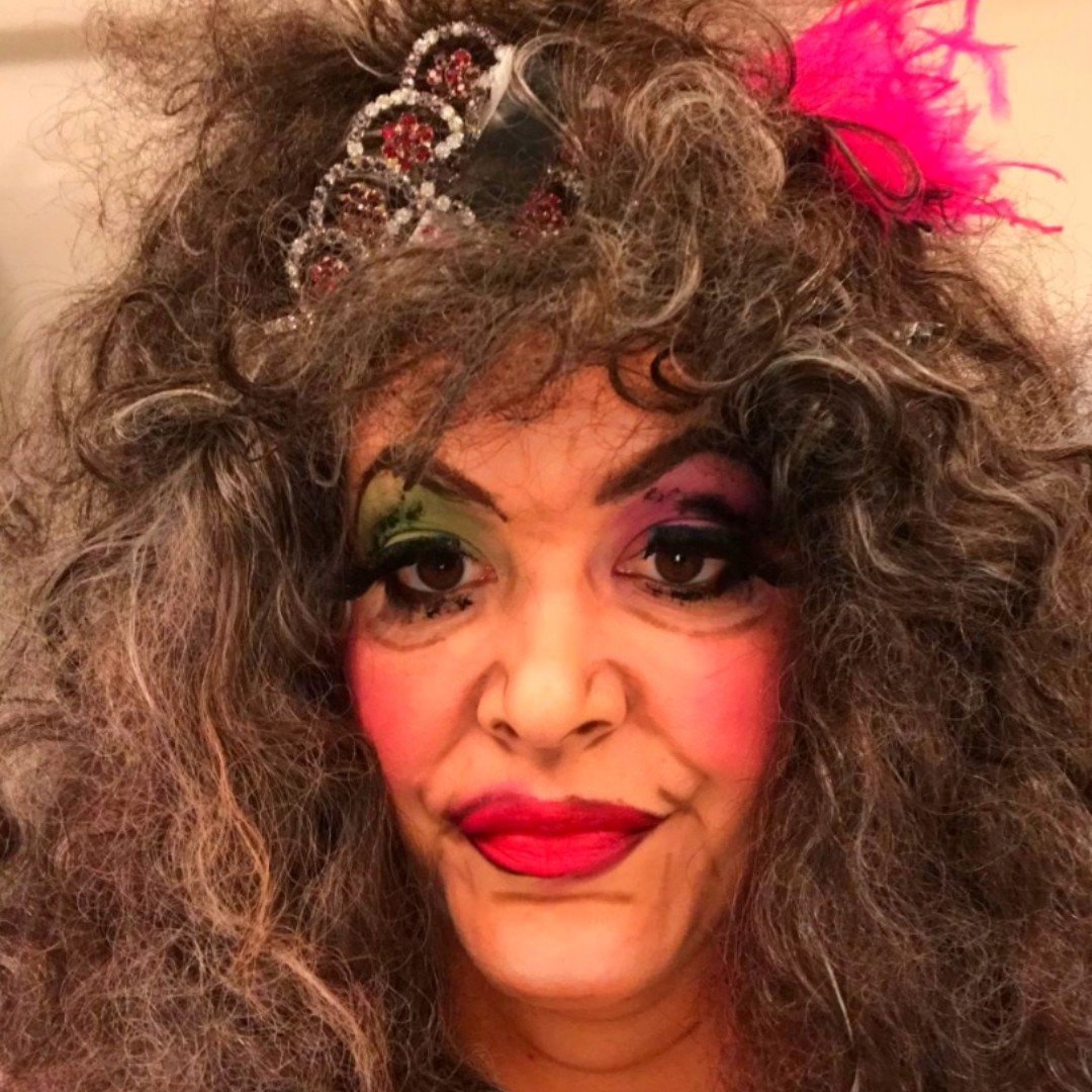 Misty_Lee's tweet image. Am trying out a new shampoo. Is it working? #PrincessMagic