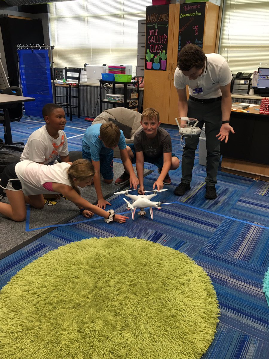 WynneInt's tweet photo. Innovation and Learning- WIS students creating projects with the use of a drone that will help our community. https://t.co/xCdfLw6eTH