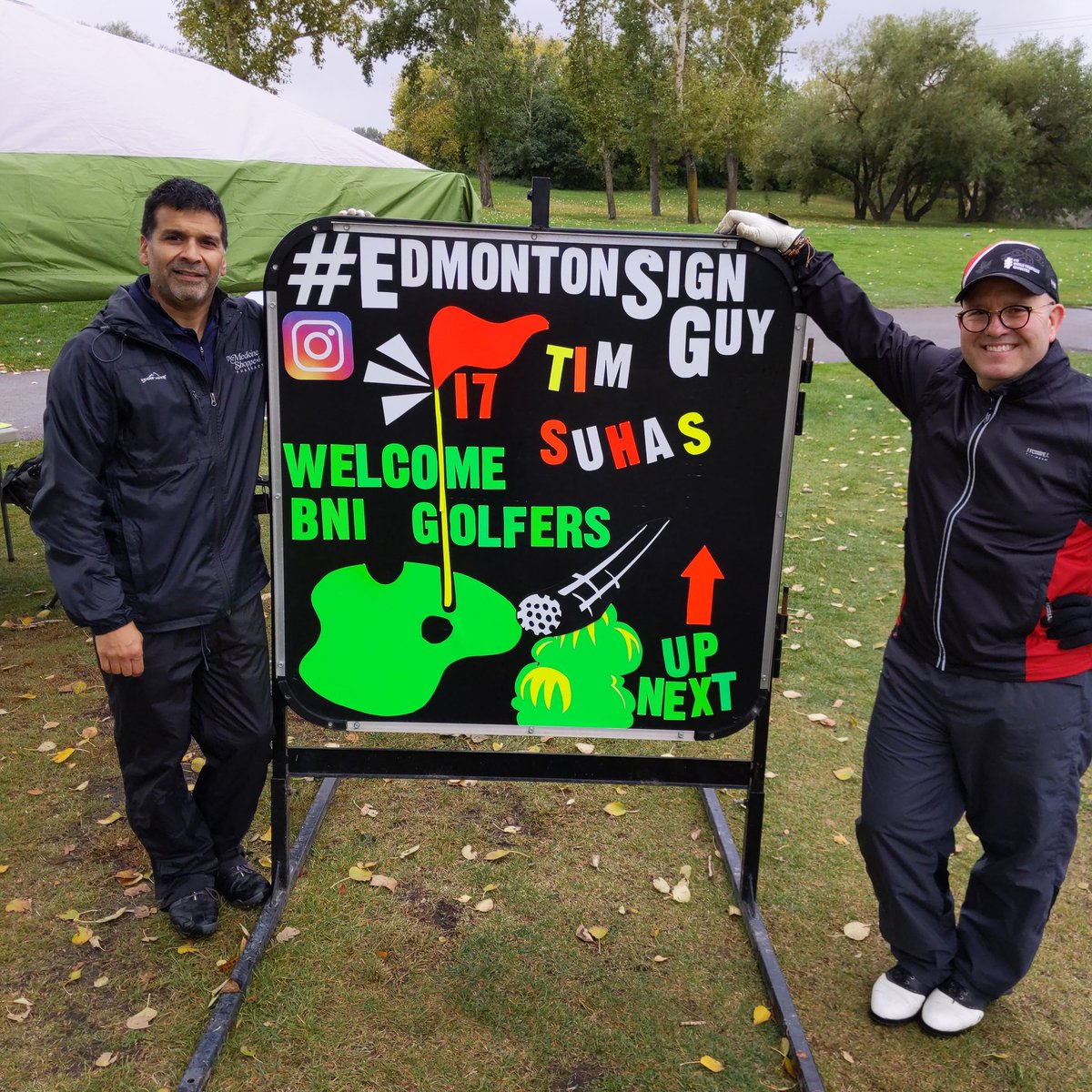 MagnetsignsEdmW's tweet photo. Not raining any more!  @BNIAlbertaN #bnialbertanorth #edmontonsignguy https://t.co/IacWACb6U3