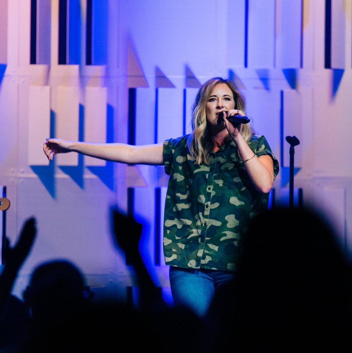 PaulAnnChurch's tweet photo. "You have no rival, You have no equal
Now and forever, God You reign..."

- What A Beautiful Name (Hillsong Worship)

#worshipmusic #sundayworship https://t.co/xAkyJNnZY3