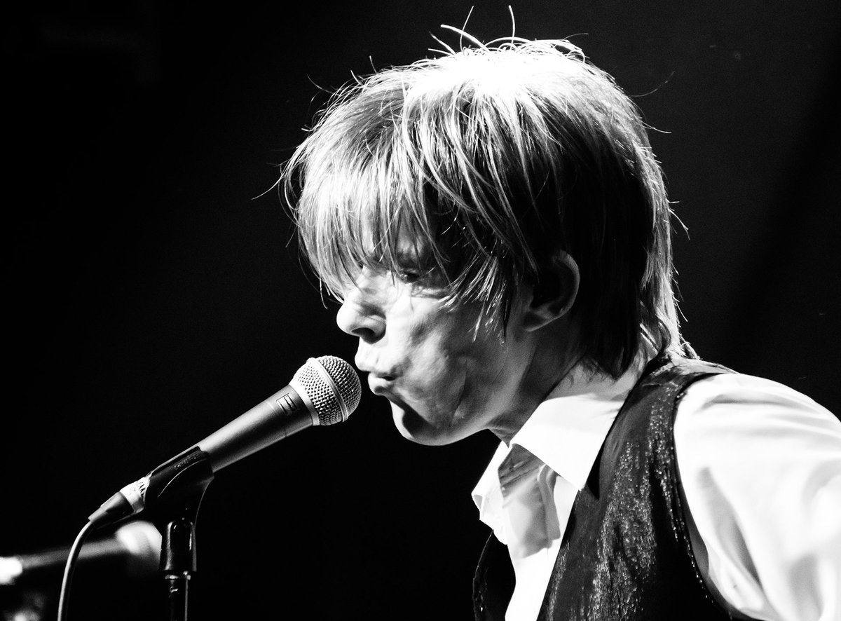 absolutebowie's tweet photo. #Lytham Bowie fans!
#AbsoluteBowie return to @LowtherTheatre on Saturday 5th October.
Carry The News...
Tickets->> https://t.co/OriHYWm9LD
#StAnnes #FyldeCoast #LythamHour #LoveLancs #Lancs https://t.co/oh171iT5mc