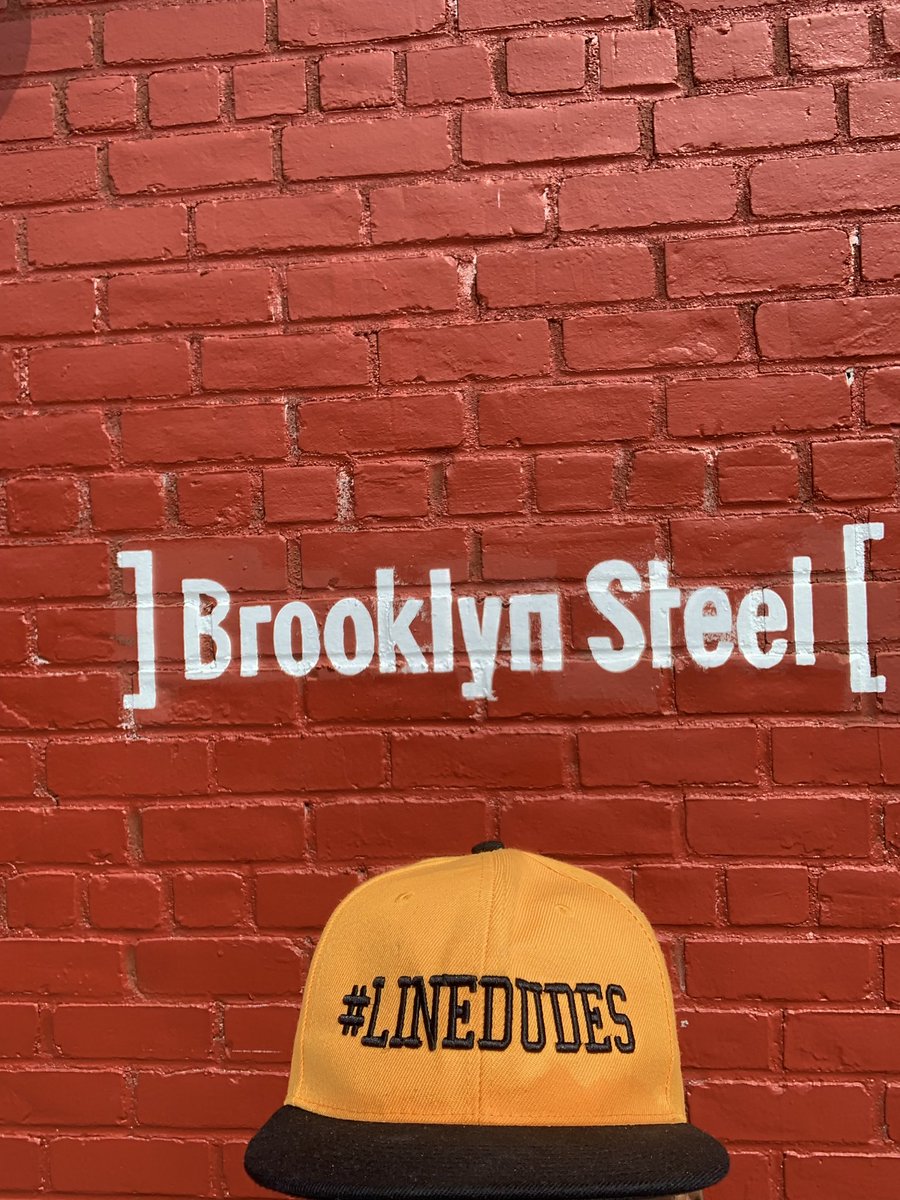 sold_inc's tweet photo. #linedudes back in line since 2pm and 2nd in line for @hernameisBANKS final night @brooklynsteel #skiptheline for your favorite artist at any #nyc venue #concerthack #lineporn #wewaitforyourwants #jillianrosebanks #hernameisbanks #brooklynsteel #greenpoint #nycconcerts #theweeknd https://t.co/zno8K2p8ZY