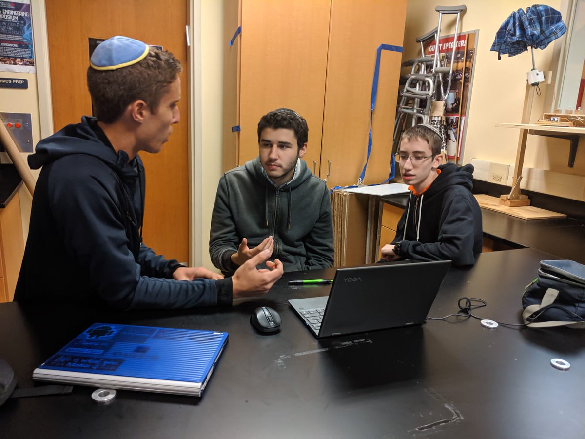 FrischCouGears's tweet photo. We had a great time at our kickoff meeting tonight and are looking forward to an amazing season! https://t.co/FMABcqi7pF