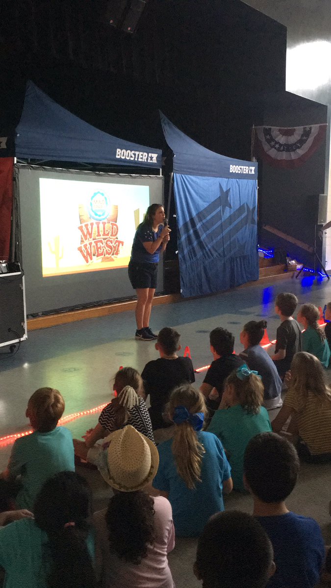 krosserdwe's tweet photo. Boosterthon pep rally! https://t.co/hcVOLrzZaB