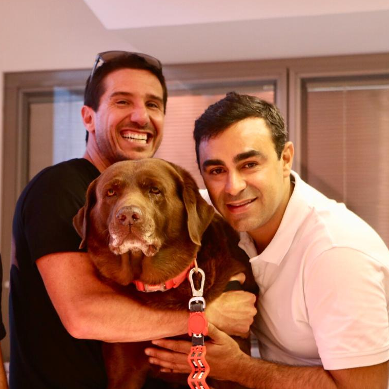 felipebornierrj's tweet photo. Fiquei extremamente feliz com a visita do Bono e do Ivan na @SeeljeRJ. Sempre bom revê-los. Espero que nossa parceria seja duradoura e produtiva.
.
.
.
#VaiBono #BonoSurfDog #Esporte #GovRJ https://t.co/VdIvwvaU77