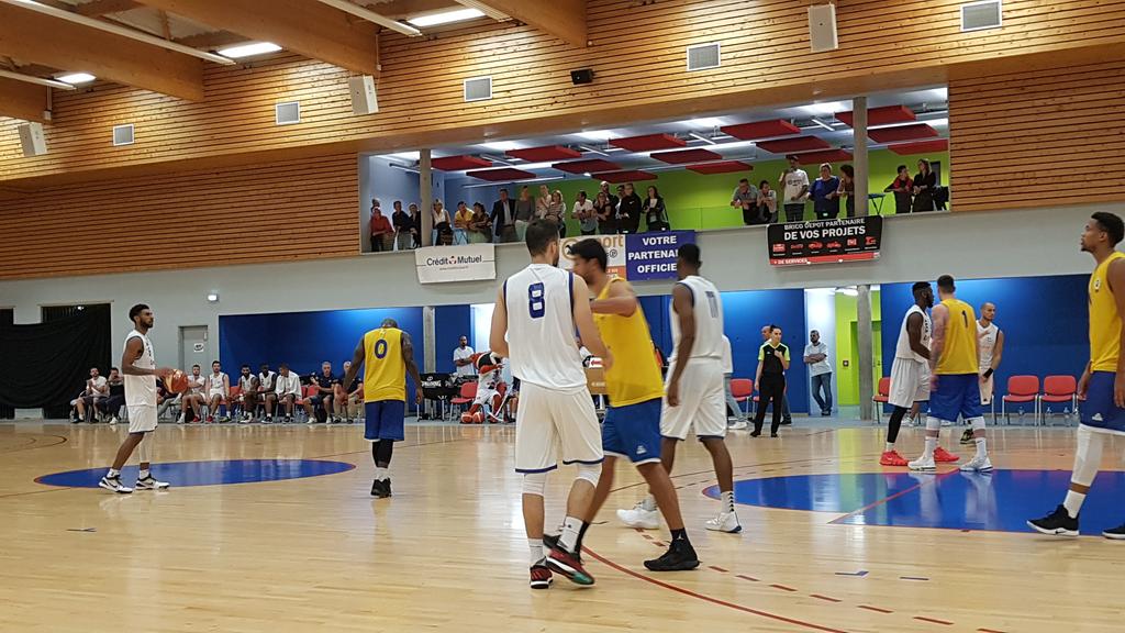 Sport_PN's tweet photo. #basket #proB Match amical à #BellevillesurMer @RouenMBasket l'emporte 71-60 face @ALMEvreux https://t.co/I7D5kgGBwB