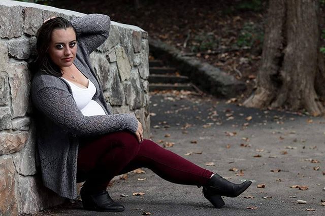 Aeliyra's tweet photo. Perfect day for some self protraits. I've been meaning to do this for some time and finally seized the day and made it happen.

#selflove #selfportrait #falloutfits #canonsl3 #accomplishinggoals #notamodel #loveyourself https://t.co/caFnoeKe03 https://t.co/UmCkgH7veb