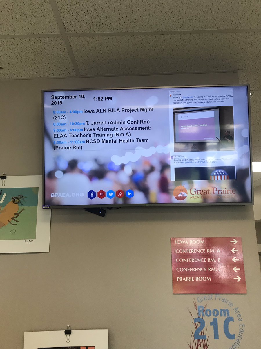 mrswilliams21c's tweet photo. What a great day working with @BILA_grayhounds and their innovative #authenticlearning and #Leadership program @GPAEA! All students have value and collectively we can make positive impact on each other, our communities, and our futures! @IowaALN @AEAlearning https://t.co/6SmERrCoDH