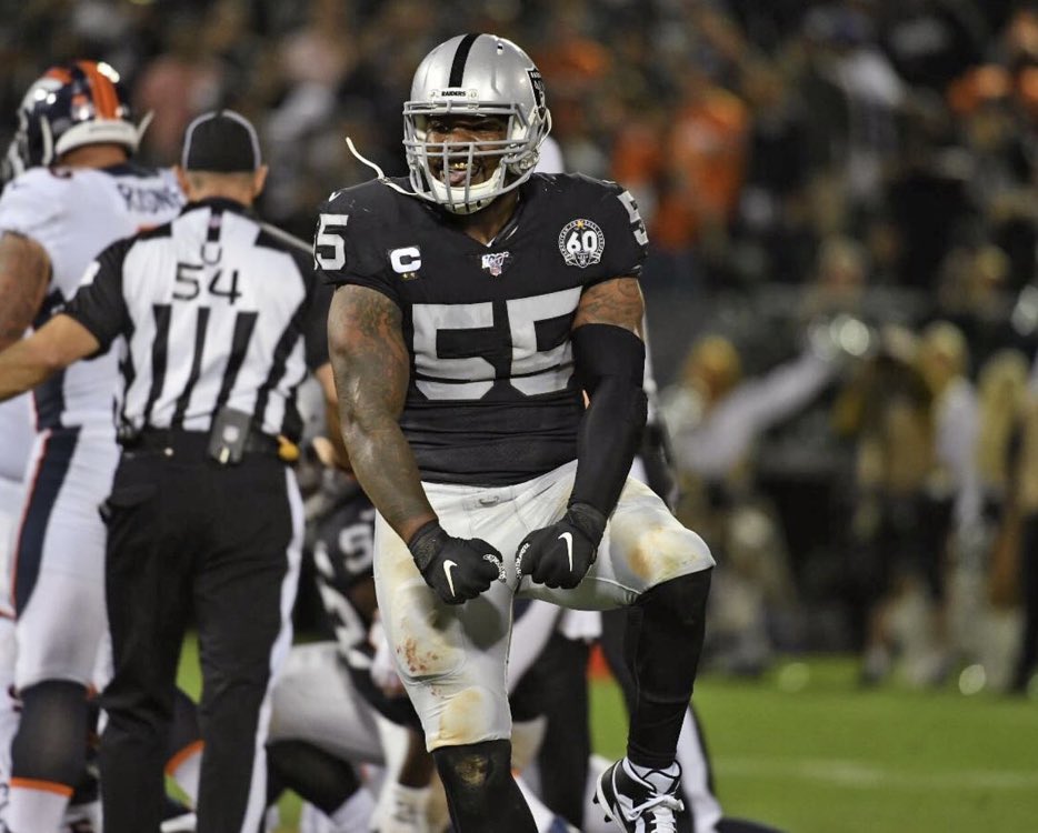 But did y’all see <a href="/King55Tez/">Vontaze Burfict</a> go crazy lastnight thooo😤🍴🍴🍴