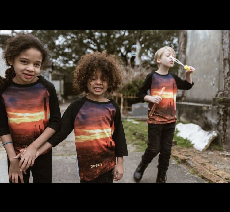 PeekyD's tweet photo. Girl clothes? Boy clothes? We don’t draw any lines here at PEEKY. You’re free to be YOU!!
😻
#neworelans #models #origionalkids #uniquekids #standout #genderneutral #kidsfashion #fashionkids #kidfashion #backtoschool #fall2019 #fall2019fashion #fallfashion #boyscanlooklikethistoo https://t.co/gLE7tGFx34