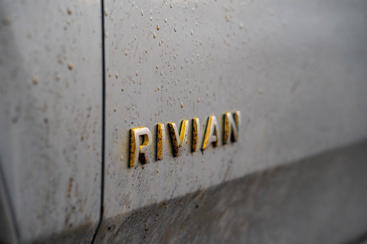 hashtiv's tweet photo. Rivian lands $350 million investment from Cox Automotive.
Keep up with the latest Tech News by following "Tech Watch" on https://t.co/PsllB4Vj4S!
https://t.co/dVUcfwdvDV
#Hashtiv #TechWatch #Rivian #CoxAutomotive #Investment #TechNews #TechnologyNews #Technology #CoxAuto #News https://t.co/M1mNaxSNTy