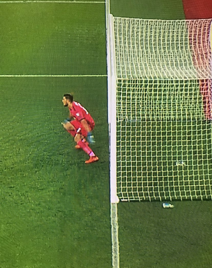 N17Alfie's tweet photo. I know it’s international break and no one cares but how has no one seen this? 

Guys about 8 yards of his line https://t.co/1d1vR4jPLn