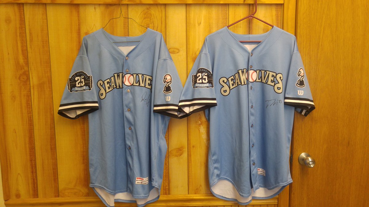 BrianZilonka's tweet photo. Many thanks to all that the @erie_seawolves have done for the Chace Numata family in their difficult times and I was happy to donate and score the @Lange_17 and @TarikSkubal 2019 jerseys #LiveLikeNumi https://t.co/3vlTvjWb7Q