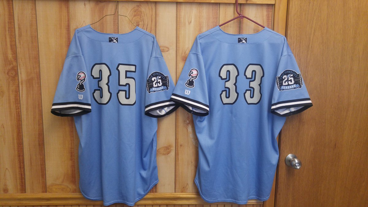 BrianZilonka's tweet photo. Many thanks to all that the @erie_seawolves have done for the Chace Numata family in their difficult times and I was happy to donate and score the @Lange_17 and @TarikSkubal 2019 jerseys #LiveLikeNumi https://t.co/3vlTvjWb7Q