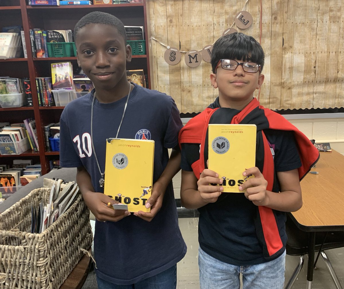 BSMS720's tweet image. Look at all of these #finishedbooks !! What a way to start the year!! #bsmspride #dreamleadachieve @JasonReynolds83 @goraina @boltcity @gless54 #nctevillage @BayShoreMSLrnrs