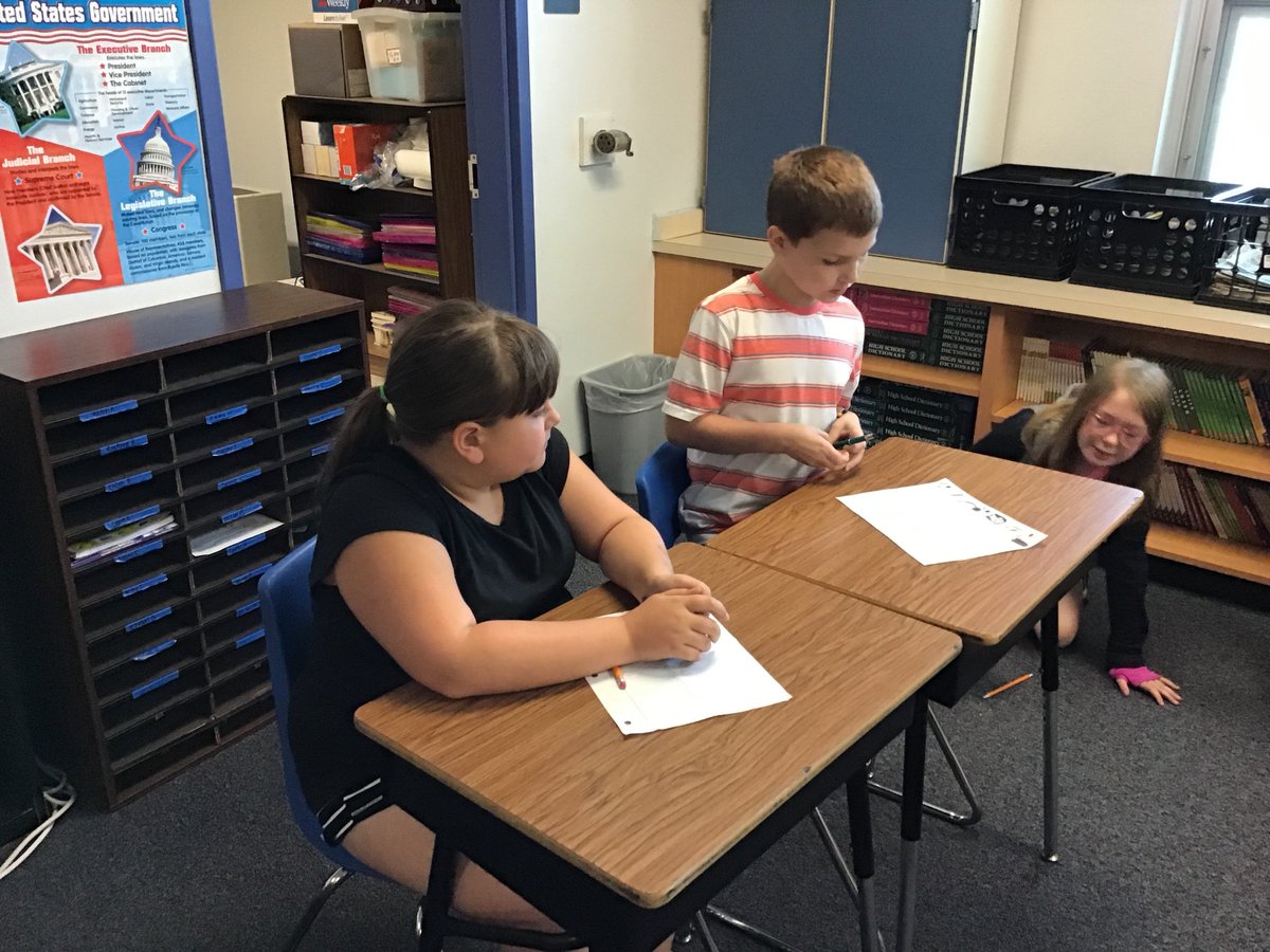 mrhartgis's tweet photo. Peer conferencing with our opinion essays. #listen #sharepositivethoughts #askquestions #offersuggestions #success4gis #oowttbyy #bmis #thisistheyear https://t.co/EpE4hqn9Uc
