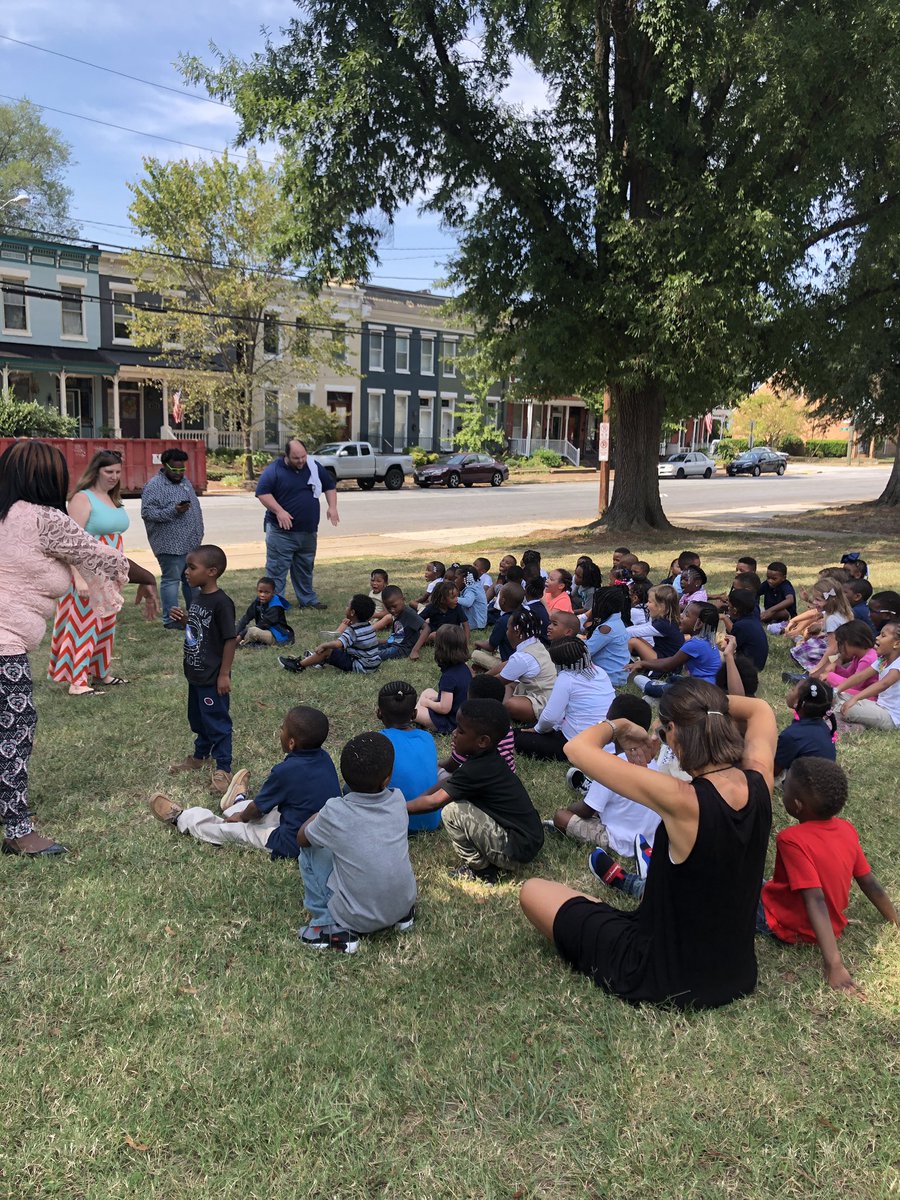 Reviewing the rules of the playground!! @ChimborazoES <a href="/RPS_Schools/">Richmond Public Schools</a>