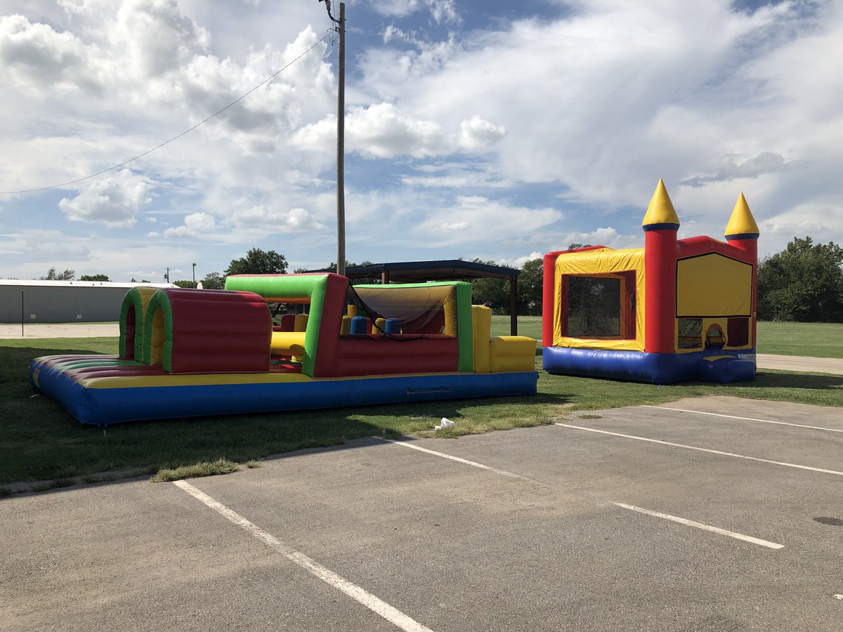 PQNWAOKC's tweet photo. Inflatables are up and ready for NNO 2019!!! #PartyOn https://t.co/kSViEPtfT4