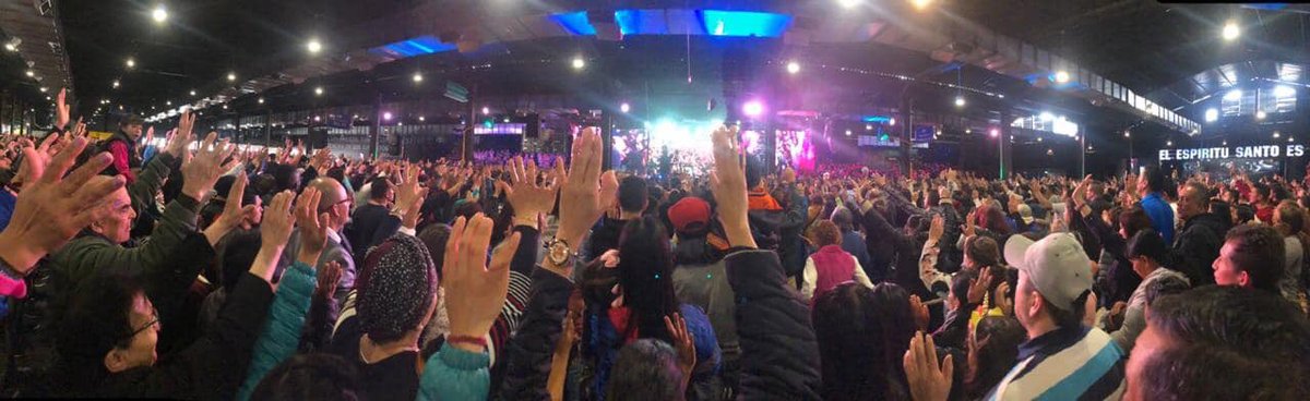 avivamientopr2's tweet photo. O destino de uma nação está nas mãos da Igreja. Estamos chamados a impactar nossa sociedade, acordemo-nos e sejamos luz no meio da escuridão. #conquista #transformandoomundo https://t.co/1p2tGxHCuX