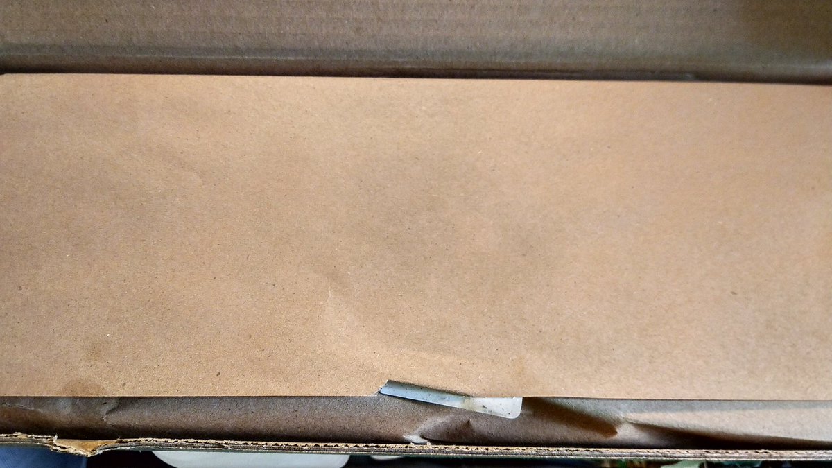 eloheem1133's tweet photo. @USPSHelp @OIGUSPS @USPS More #pics of the inside. The interior #paper is discolored like finger were in the box. #Hooked under where the #tape was #loose &amp; move the paper around lostening the #seal inside of the #package. Someone is rummaging trying to see what they can #get. https://t.co/9jegX5JRlg