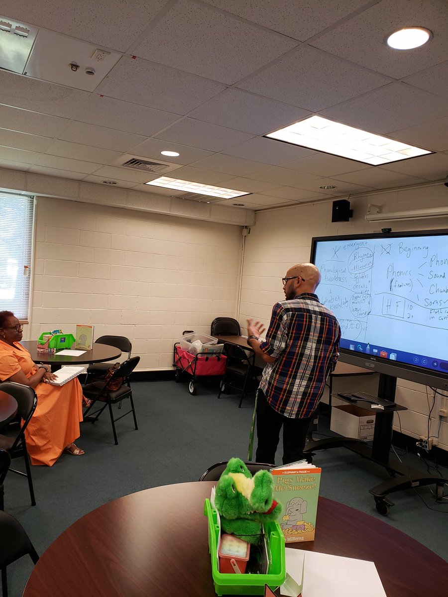 nbookerpps's tweet image. Kudos to this true Rock star...Patrick Rogers!! 
#traininginprogress
 @PortsVASchools @DrWalkRead4PPS @annaleighcross @VaundraW @VELVET2282