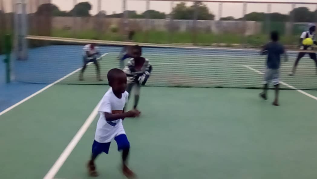 Team_Gambia's tweet photo. The future is in their hands. Don't only catch them young, train &amp; play them young. These soon to be superstars, parents &amp; global leaders are building character &amp; values of fair play, teamwork &amp; life skills. #TeamGambia salutes your #PassionforAction. Don't let anything stop you. https://t.co/oy2O2HeNu6