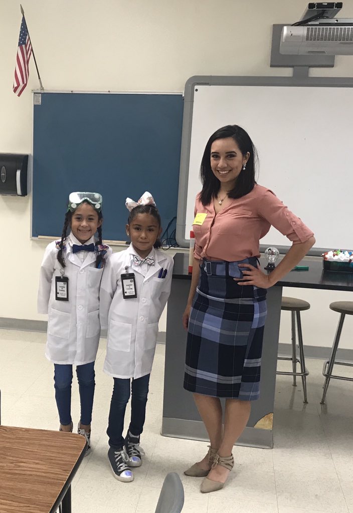 gabrielle_clint's tweet image. Preparing the scientists of the future #monicaktsm #9challenge #WeAreClintISD @ctwpanthers @ClintISD