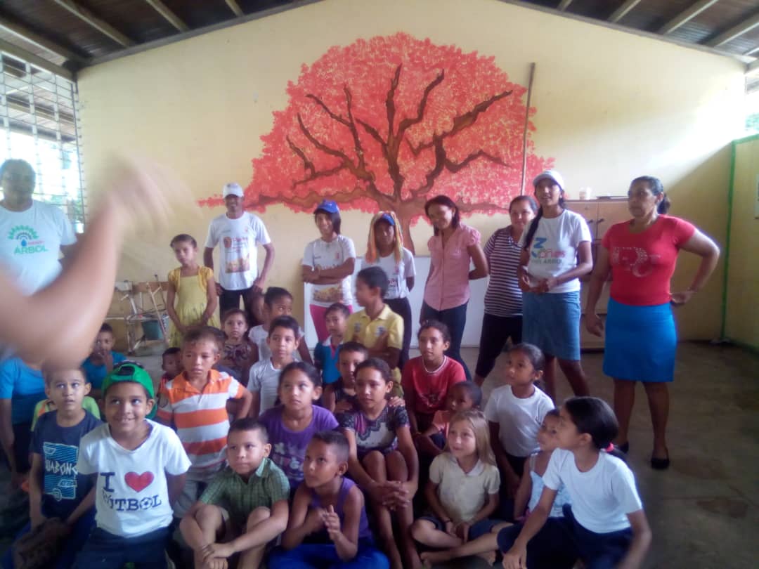 AMIGO DEL FRUTO EN LA ESCUELA PRIMARIA BOLIVARIANA LECHOZAL DEL MUNICIPIO BIRUACA