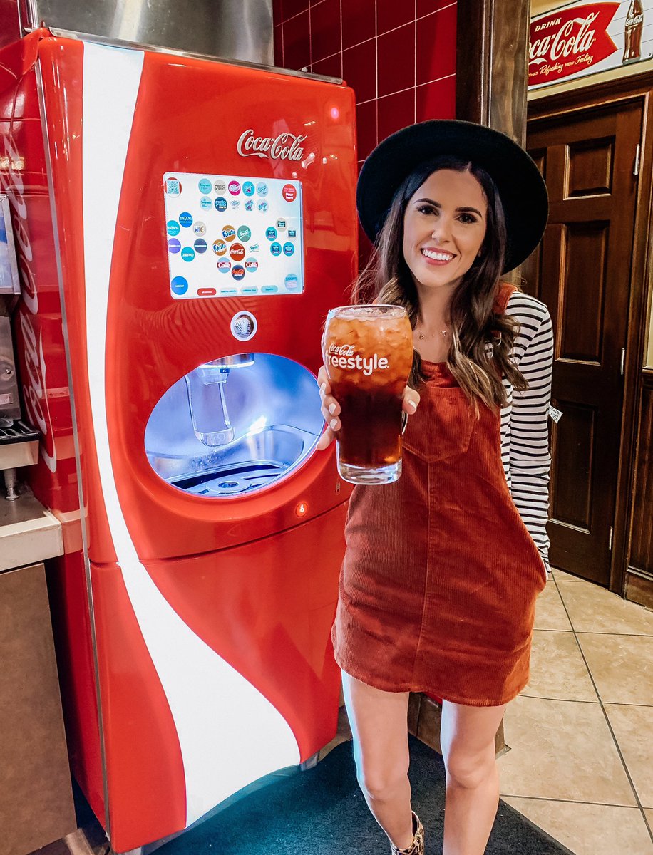 brittfullwood's tweet photo. The @ccfreestyle #MakeYourMixContest finalists are IN! I’m happy to share Karen C’s mix that’s a perfect blend of cherry &amp; lime. Vote for your fav mix at any Coca Cola Freestyle dispenser &amp; help decide who will win $10,000! Find a location to pour: https://t.co/eCRRE3NWin #ad https://t.co/EtDe9VNTVp
