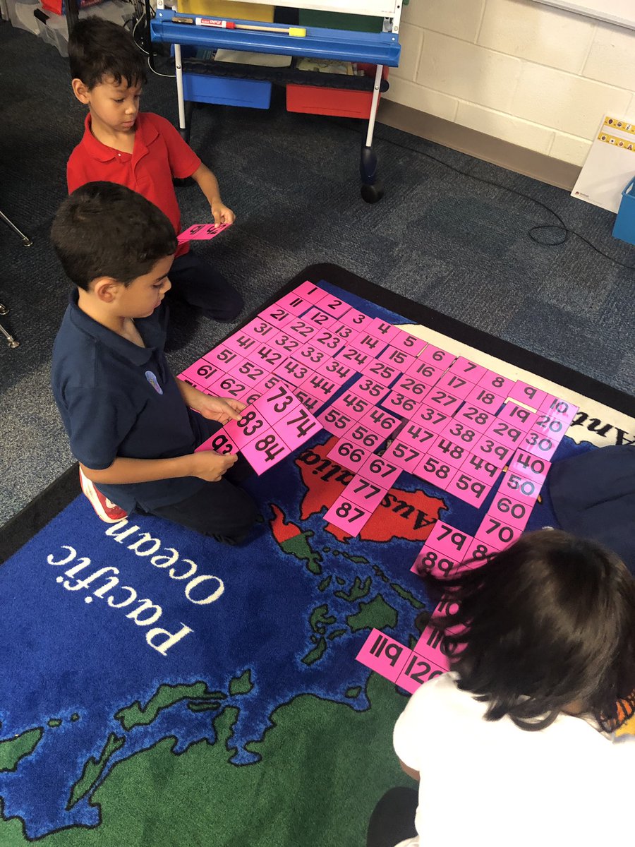 Today we used the big number puzzles to examine patterns on a hundreds chart and piece it back together!💕