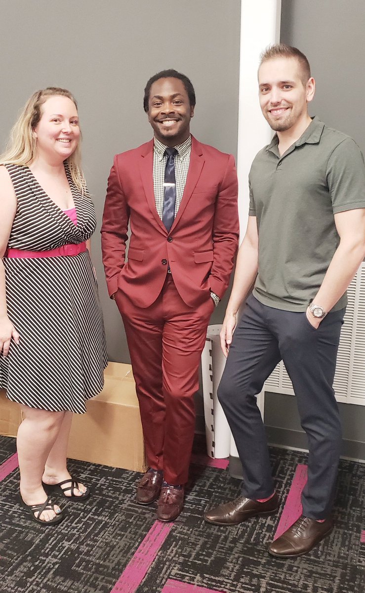amandagrace28's tweet photo. Our #ChattExpress #1HR Crew on Dress for Success Day at work. @chad_bolt @AWyzeman1cesaid @rdd0613 https://t.co/F8IgT8GLf1