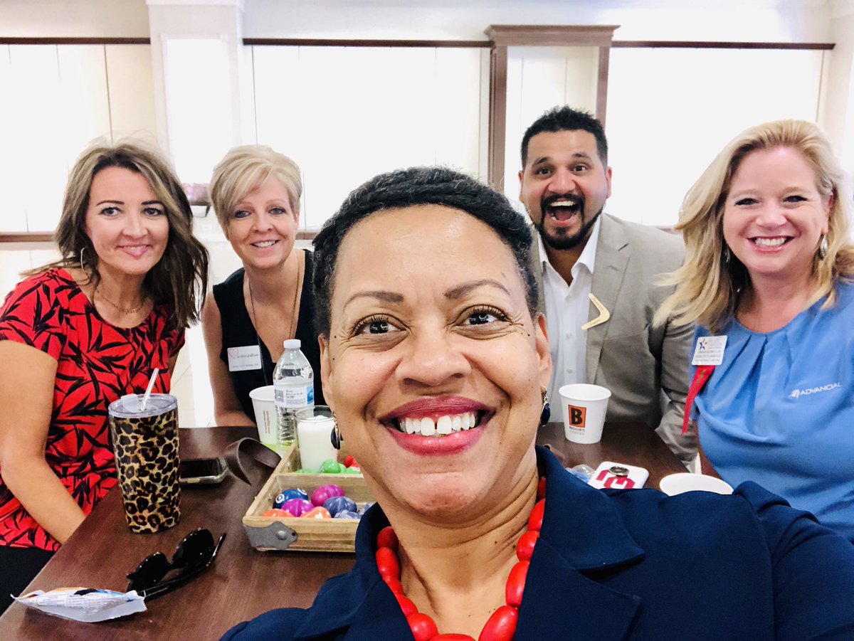Where can you find early-risers full of positive energy? 

At #TML #TuesdayMorningLive Allen-Fairview Chamber!

#AskRozB #ArbrookRealty #Networking