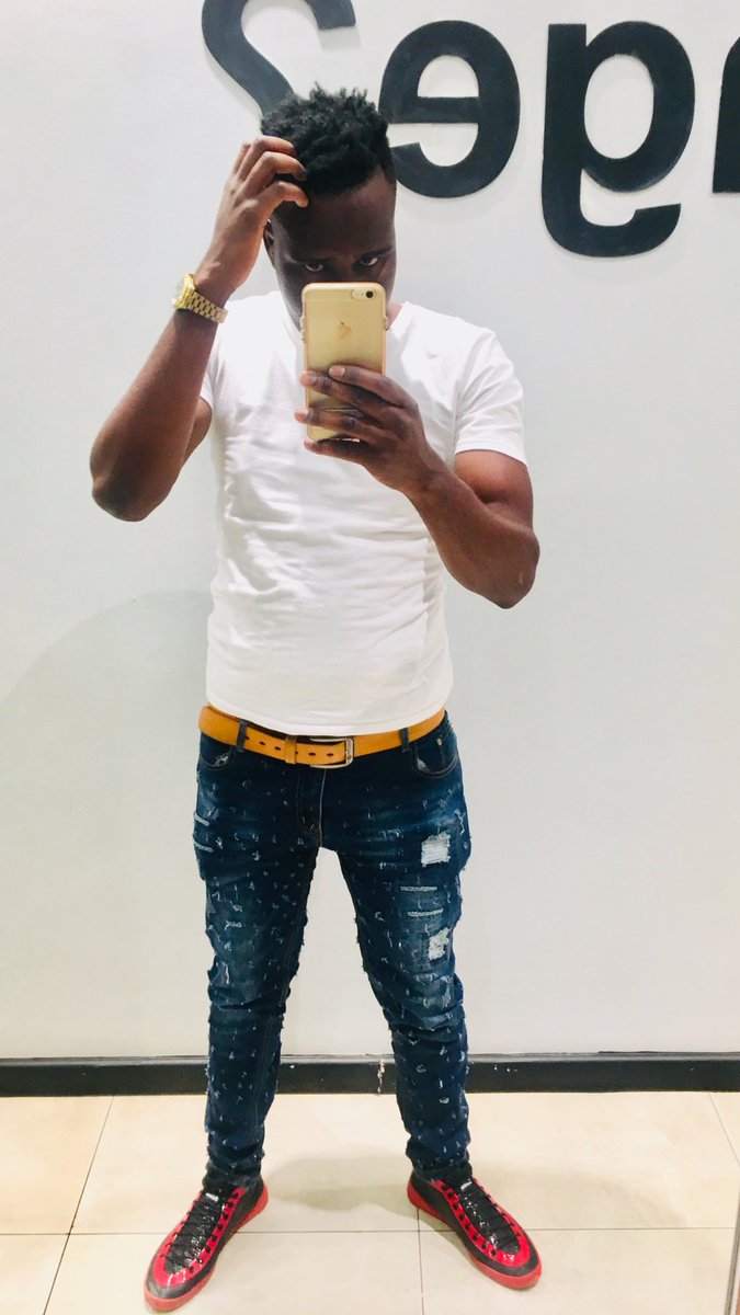 Rodluvmoney tweet picture