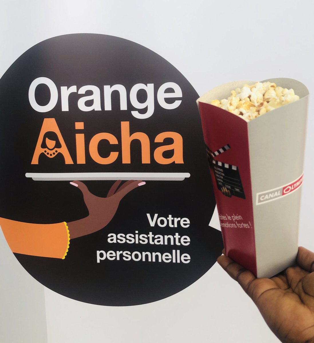 Jigaan ⭐️ (@djigane) on Twitter photo Je viens de faire appel pour la première fois au service #OrangeAicha by <a href="/orange_sn/">Orange Sénégal</a> <a href="/obs_senegal/">Orange Business Sénégal</a> pour la récupération de deux colis d'un bout à l'autre de la ville.
Disponibilité immediate, un jour férié. Rapidité, efficacité, excellent suivi clientèle.
Deux mots: BRAVO & MERCI Je viens de faire appel pour la première fois au service #OrangeAicha by <a href="/orange_sn/">Orange Sénégal</a> <a href="/obs_senegal/">Orange Business Sénégal</a> pour la récupération de deux colis d'un bout à l'autre de la ville.
Disponibilité immediate, un jour férié. Rapidité, efficacité, excellent suivi clientèle.
Deux mots: BRAVO & MERCI