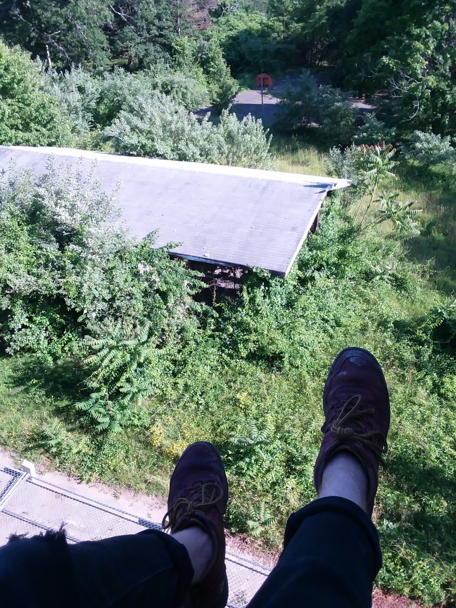 CSwhitey's tweet image. I haven't posted here in a minute.... broke my finger clean in half two months that's why I got the cast on, and the 2nd one without it on is recent from a week ago no cast. And random adventures. #abandoned #fishing #nature #notrespassing