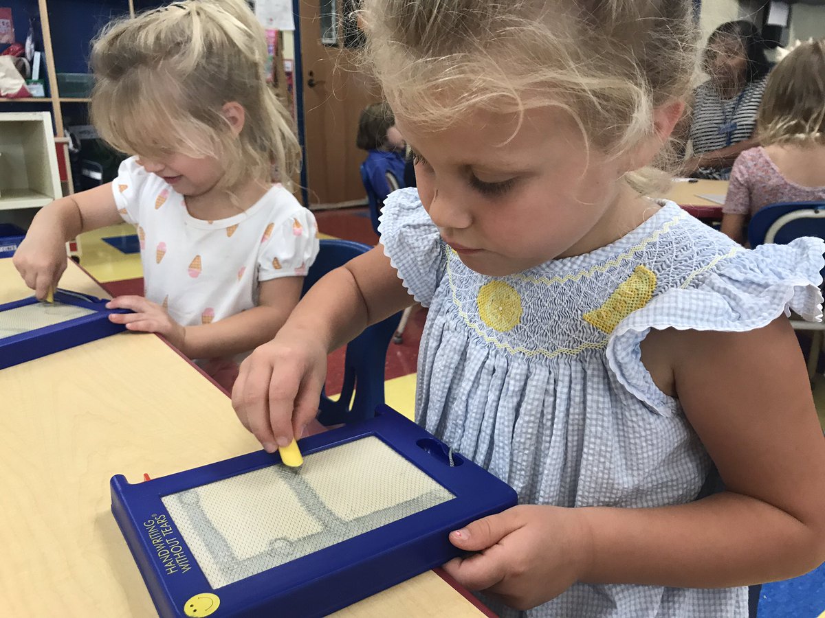MsAprilsPreK's tweet photo. We’ve learned all about lines and curves. Now we’re practicing our Frog Jump Capitals. Where do we start our letters? At the top! #TrinityLearns @hwtears #finemotorskills #academicfoundation https://t.co/GbG3gwnMeF