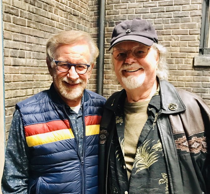 Just a couple of rookies hanging out on the new West Side Story movie set today in NYC, trying to get their big break. You’re welcome, Twitter. 

#StephenSpielberg