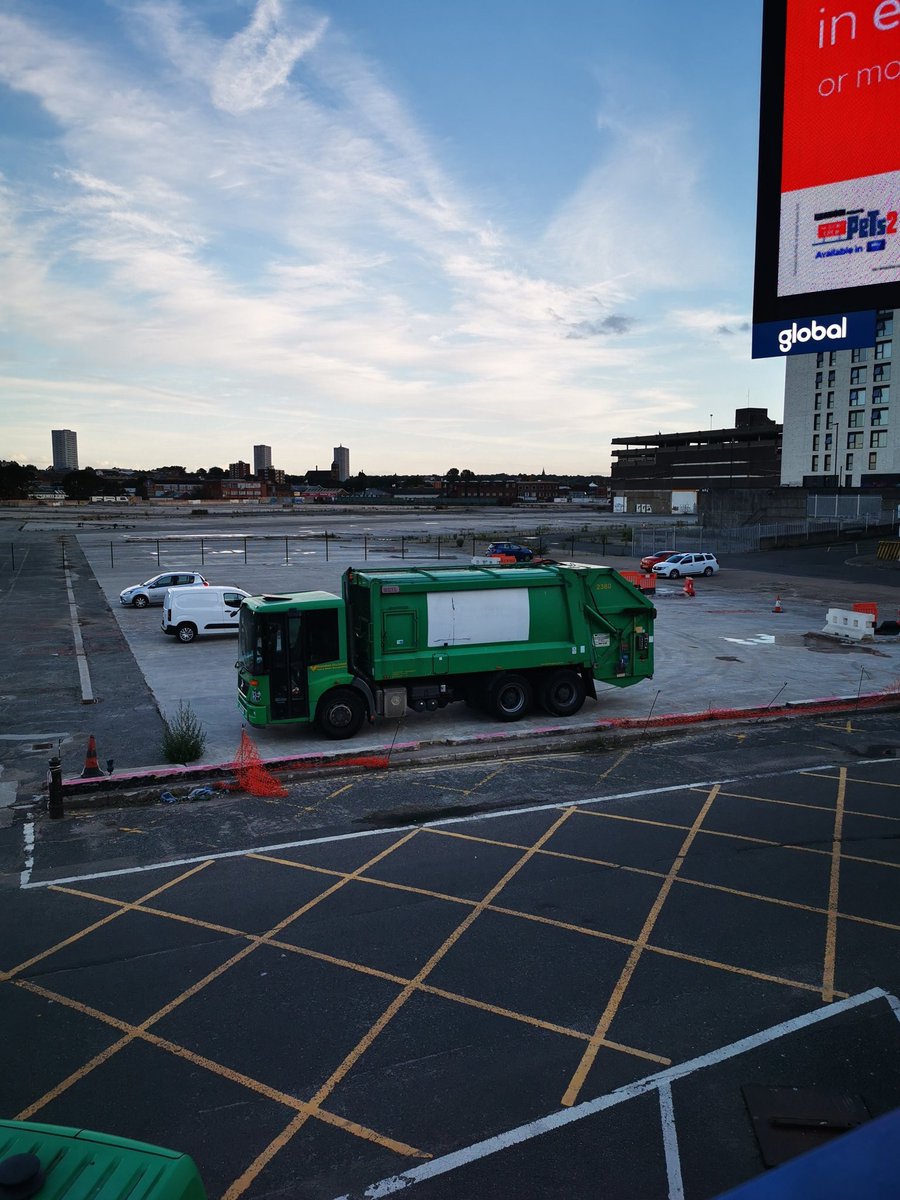 RearGuardVR's tweet image. You don’t need to go outside to experience our waste management vehicle reversing #VR training application at @RWM_Exhibition - come to stand U77 and try it out for yourself