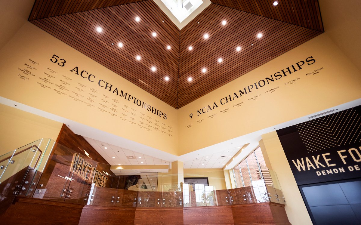 AndrewDyePhoto's tweet photo. Photo Gallery: Wake Forest unveiled new athletic facilities today, the Sutton Sports Performance Center and the Shah Basketball Complex https://t.co/q82woF4K66 via @JournalNow https://t.co/8NtkmQLua0
