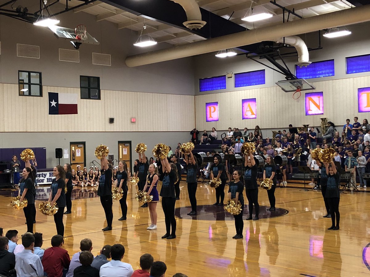 LHJH_library's tweet photo. @lh_jrhigh first pep rally of the 2019-2020 school year! #panthers #lhjhchampions https://t.co/9qUi6Df921