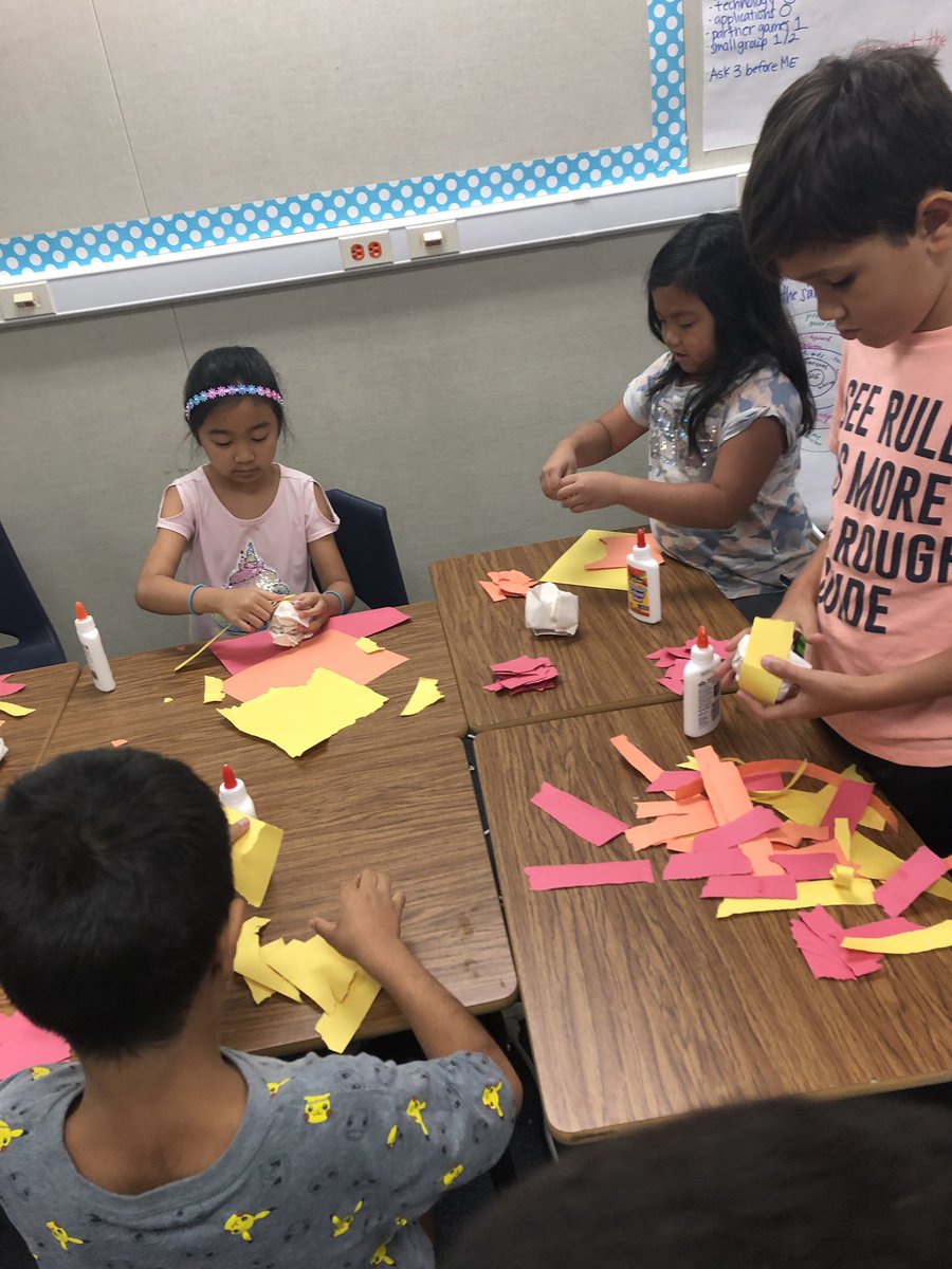MrsCogar's tweet photo. We had so much fun building our Sun models in science today #eaglesonamission #ehrhardtelementary #kleinscience https://t.co/ymKxr5oXVZ