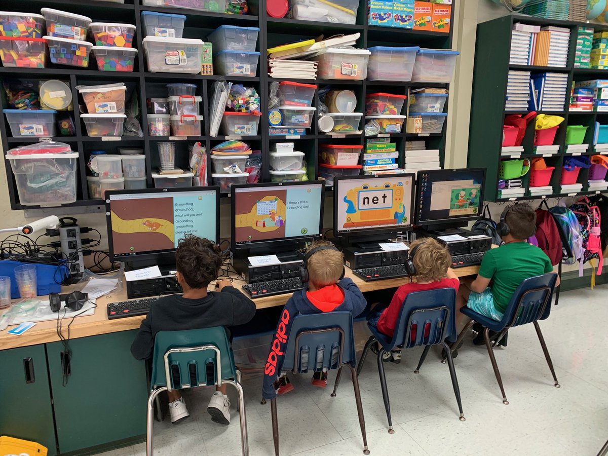 ShermanatorNBCT's tweet photo. Working at our literacy stations! #O_ braves https://t.co/1UbEgGz83F