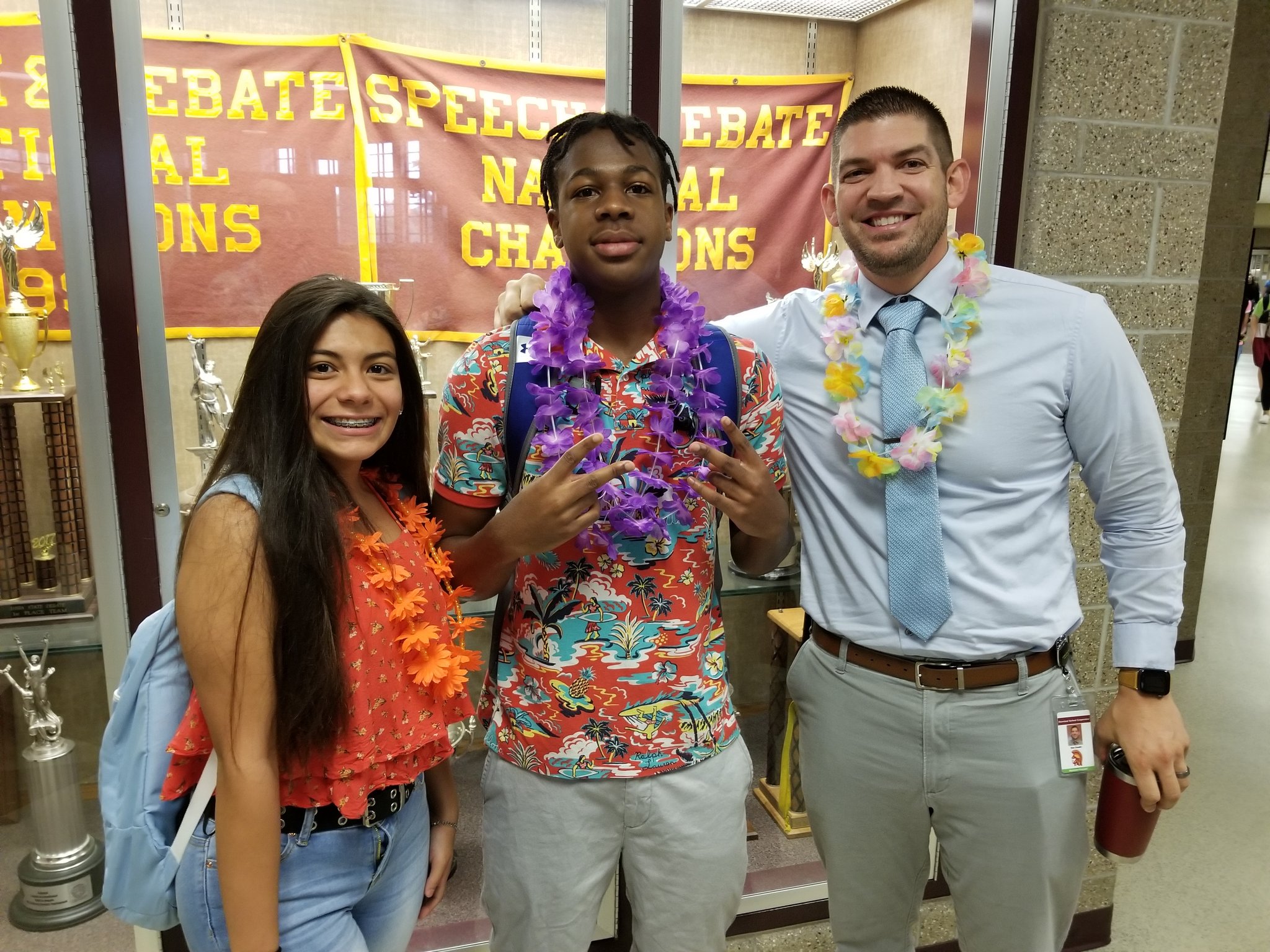 Chesterton High on X Homecoming Spirit Week Day 2 HAWAII https t CewCIgXTwb X
