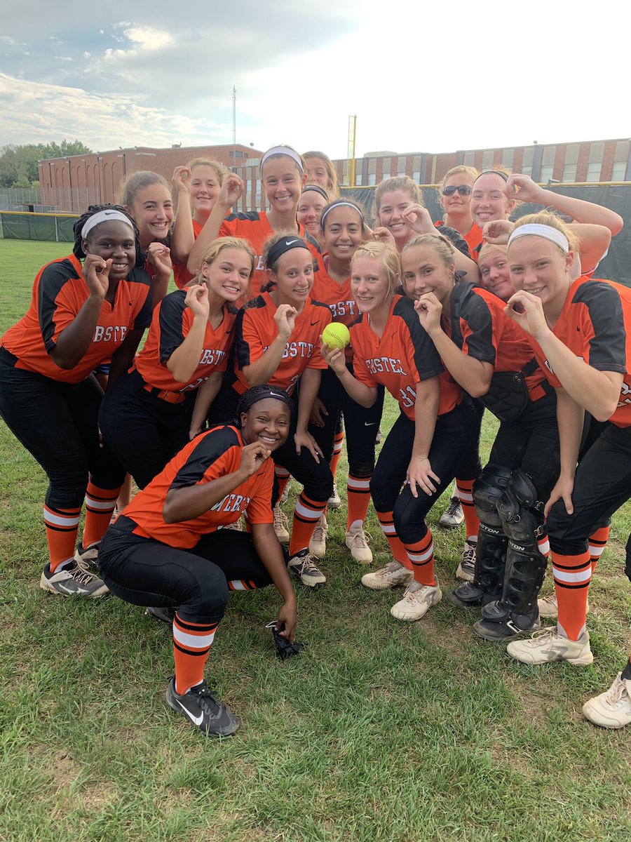 11-0 Webster today. The Statesmen improve to 4-2 on the year. Maddie B. throws her first high school no hitter. 🎩🥎💪