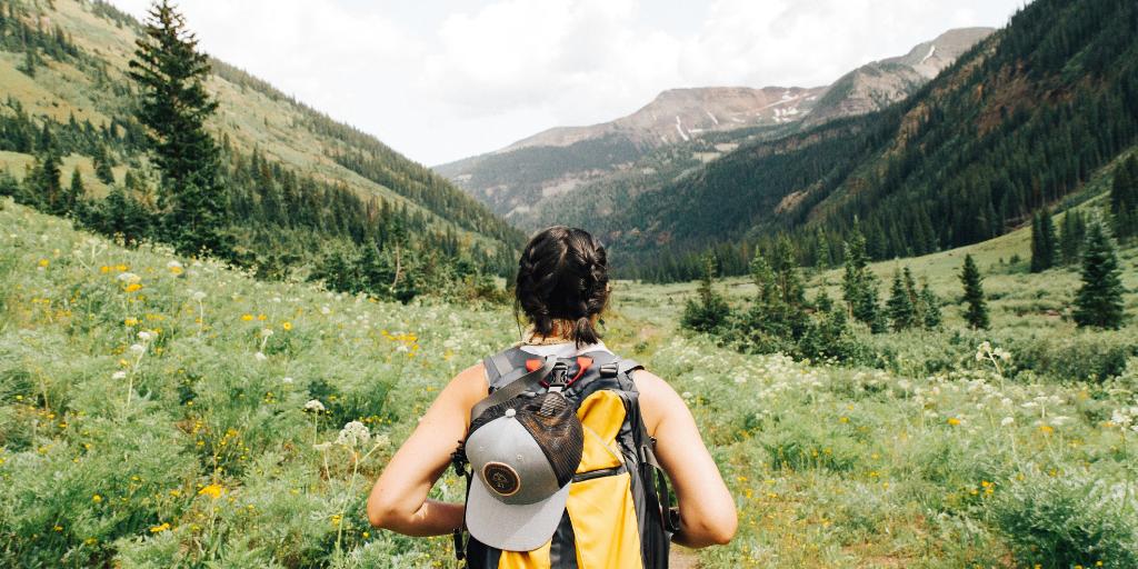 KeyCannabis's tweet photo. Sometimes you just need to get outside 🍃 
Enjoy Mother Nature and *all* the plants she has to offer...So take one of our KEY Pre-Rolls with you 🙌 

#ReachForYourKey #unlockyourexperience #keycannabis #CannabisCommunity #Nature https://t.co/PKWDeZ5Eqe