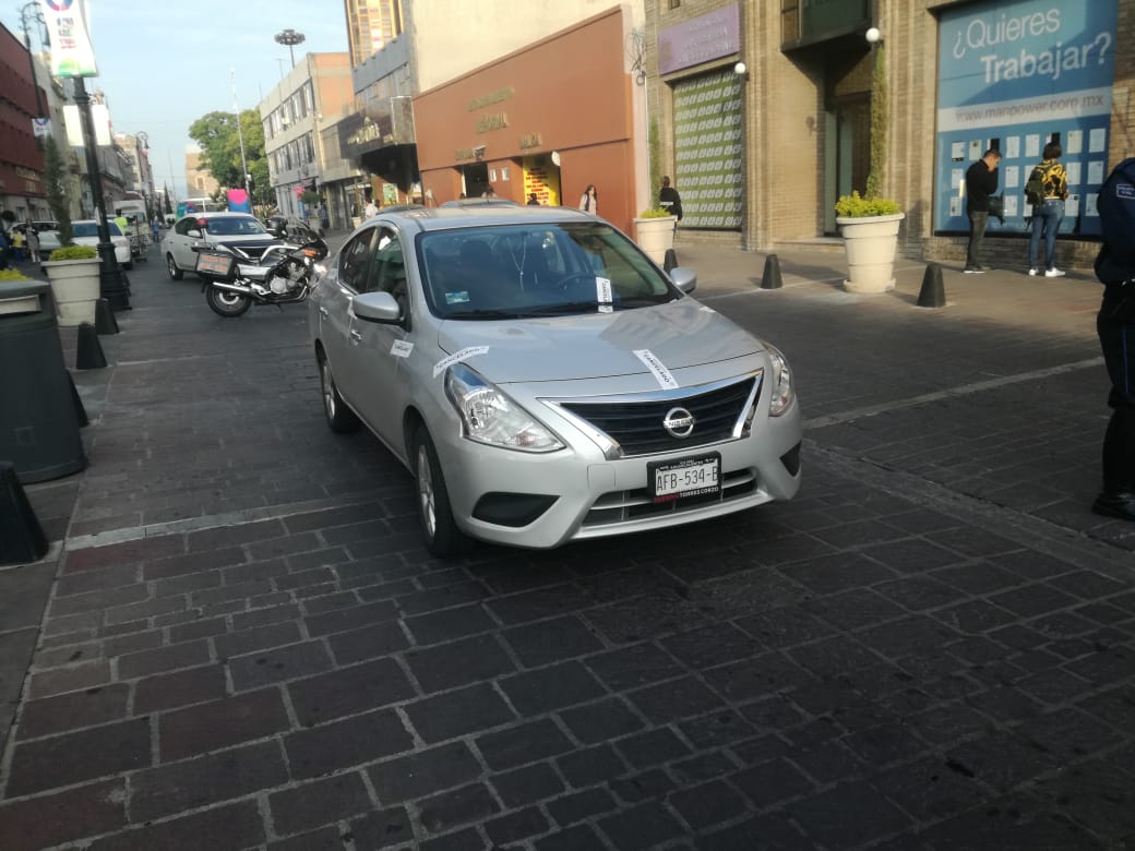 El_Clarinete's tweet image. Chofer de UBER “pirata” atropella a verificador de Movilidad en Aguascalientes #cafre  j.mp/2LofOvu