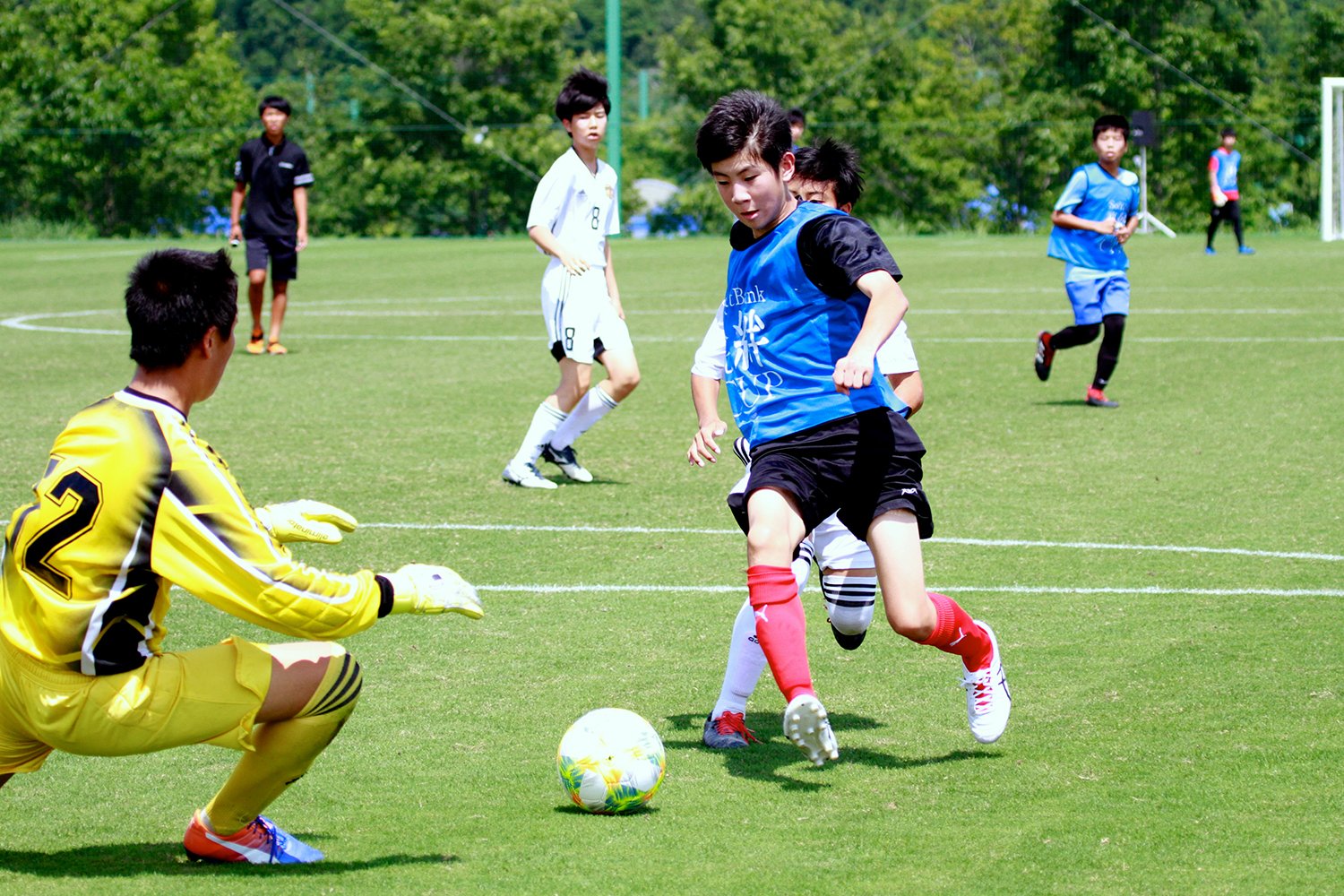 Softbank Rt Sbg News サッカーの聖地 Jヴィレッジ で開催された Softbank東北絆cup 19 のサッカー大会 岩手 宮城 福島の3県から集まった8チームが熱戦を繰り広げた試合や元プロ選手によるサッカー教室など 一日の様子をレポートします