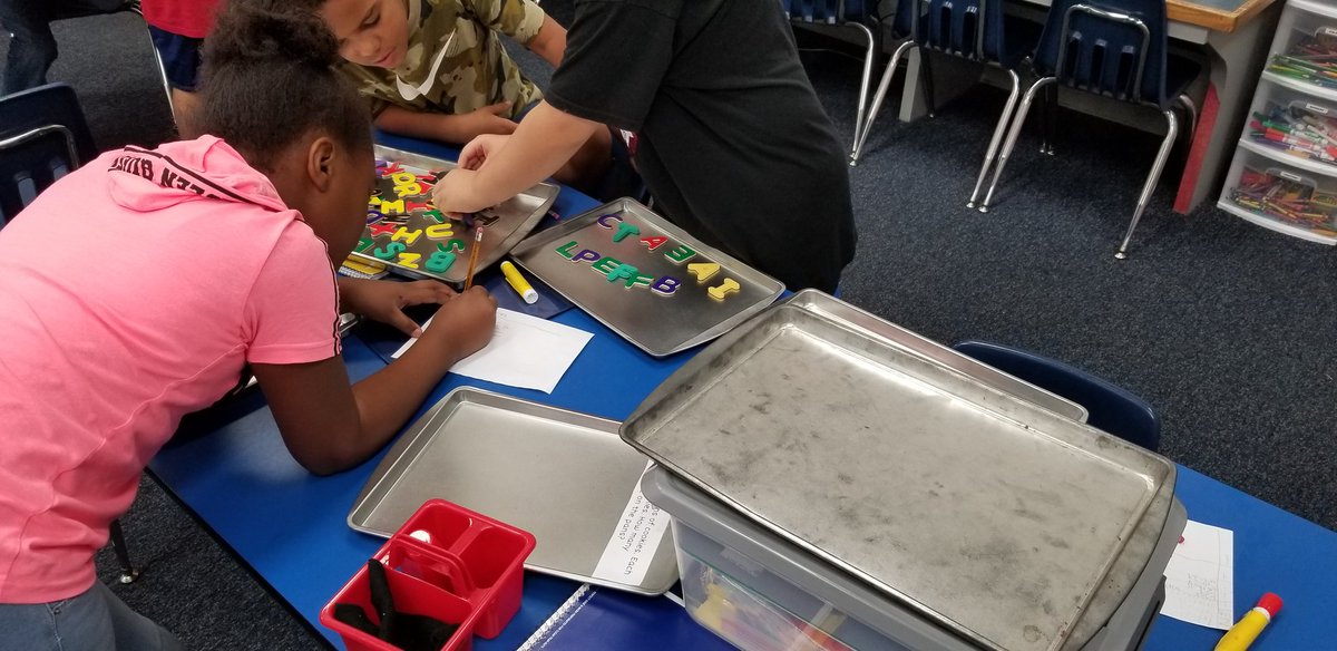 DugganDiscover's tweet photo. Using games and common things around the room to build multiplication strategies!! #reallife #connections @RoyalElementary https://t.co/7qmfJcDgs0