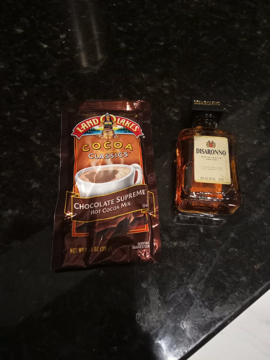 I only have 2 of the 6 ingredients i need but... It's been a Day™ and i need some special hot choccie