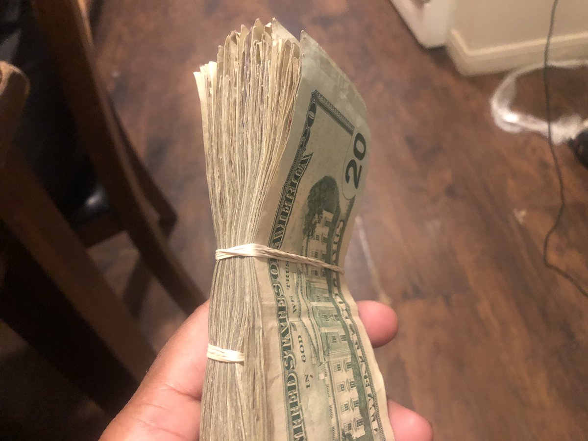 GirlthatsTONE_'s tweet photo. A different day a different stack #DOUBLEDAT https://t.co/nFQnfFndLE